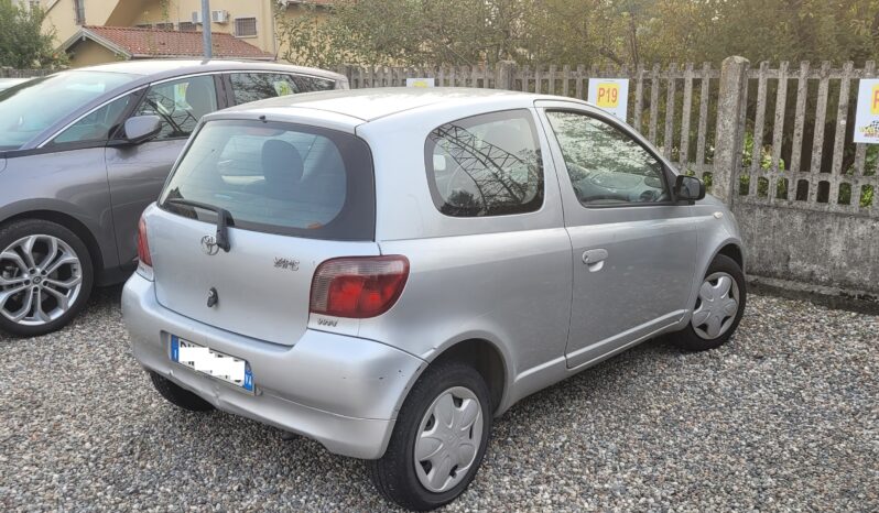 
								TOYOTA Yaris 1.0 pieno									