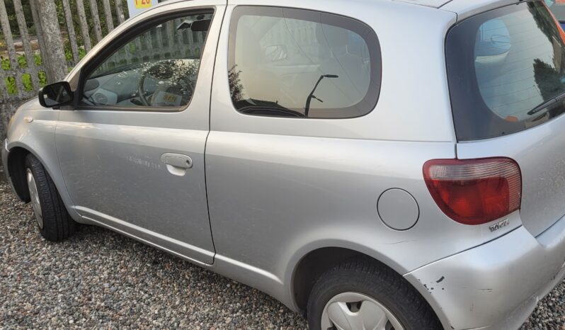 
								TOYOTA Yaris 1.0 pieno									