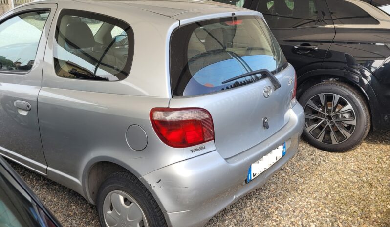 
								TOYOTA Yaris 1.0 pieno									