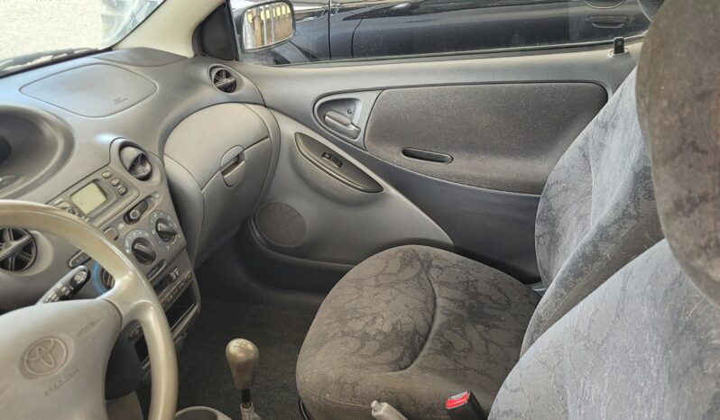 
								TOYOTA Yaris 1.0 pieno									