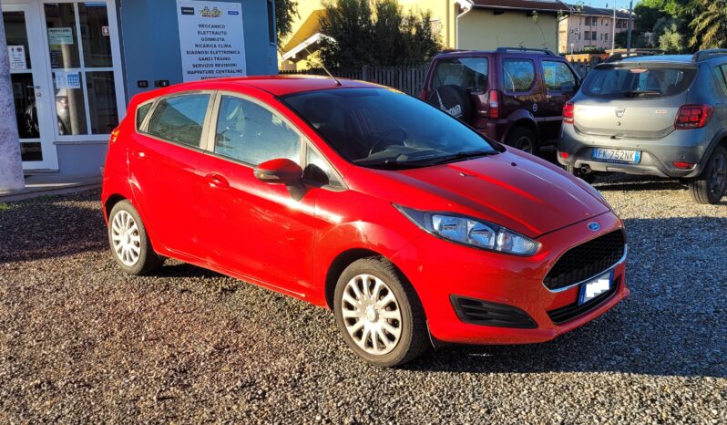 
								FORD Fiesta 5 porte 1.2 60 cv pieno									