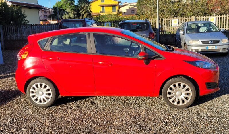 
								FORD Fiesta 5 porte 1.2 60 cv pieno									
