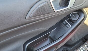 
									FORD Fiesta 5 porte 1.2 60 cv pieno								