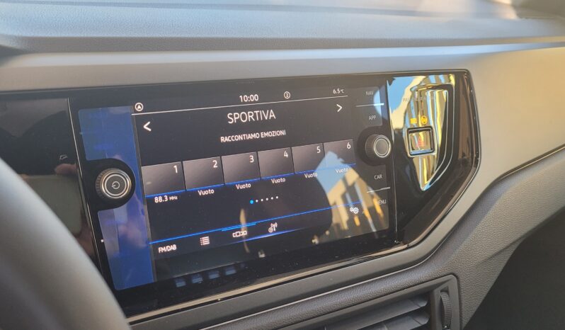 
								VOLKSWAGEN Polo R-Line 1.0 Tsi 95 cv DSG pieno									