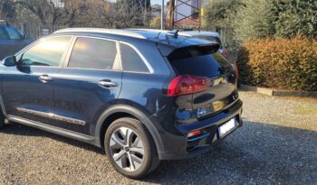 
									KIA e-Niro 64 Kw Versione Style pieno								