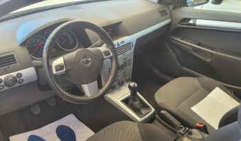 
									OPEL Astra GTC 115 cv pieno								