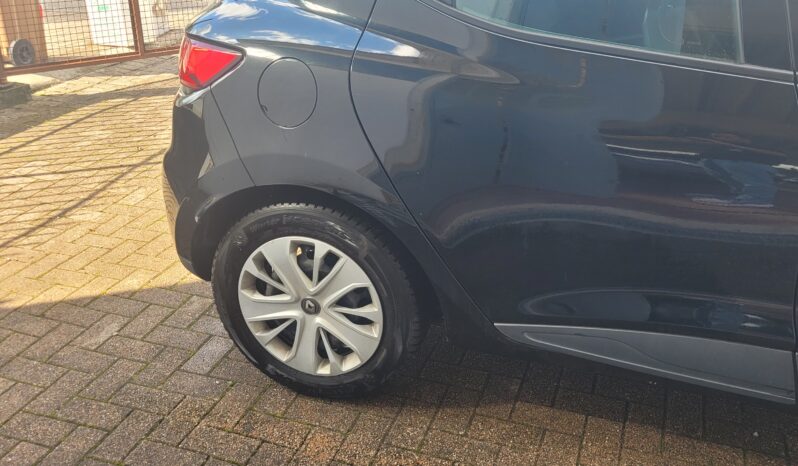 
								RENAULT Clio 1.5 Dci 75 cv pieno									