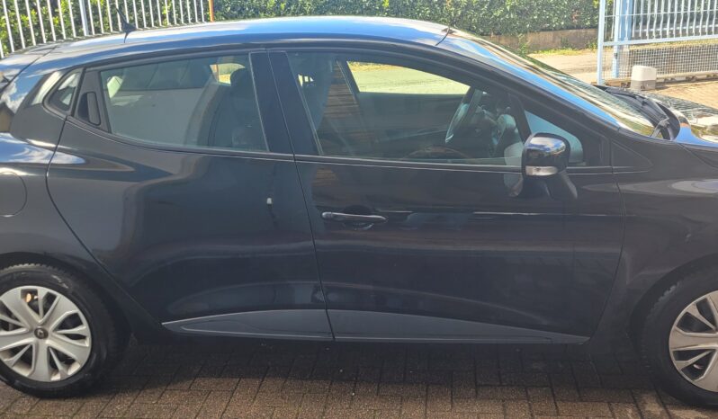 
								RENAULT Clio 1.5 Dci 75 cv pieno									